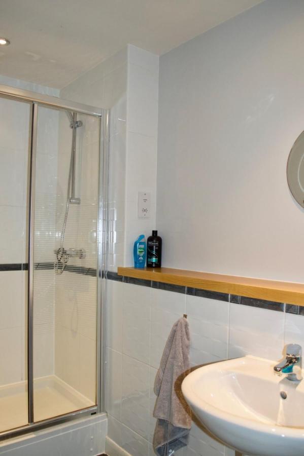 Modern 2 Bedroom City Centre Flat Edimburgo Exterior foto